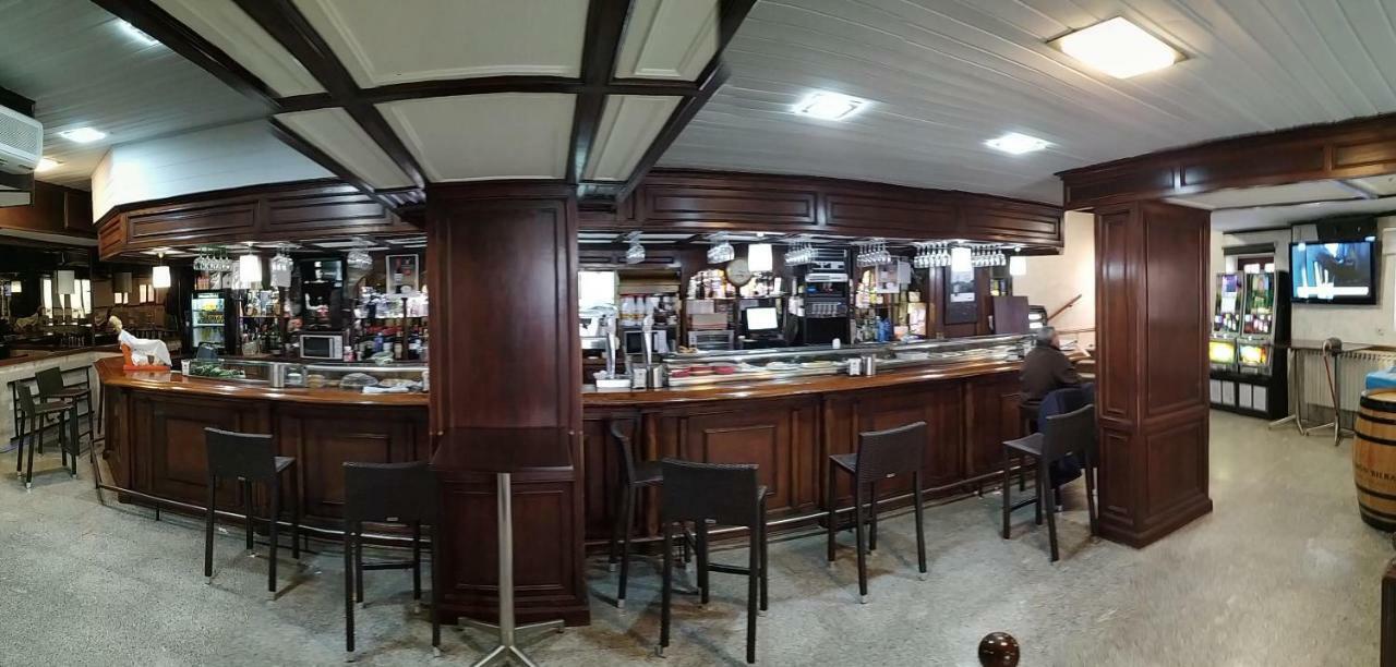 Hostal El Arco อัลมาซัน ภายนอก รูปภาพ