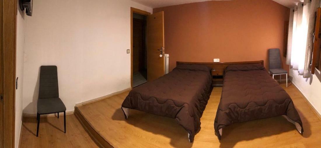 Hostal El Arco อัลมาซัน ภายนอก รูปภาพ