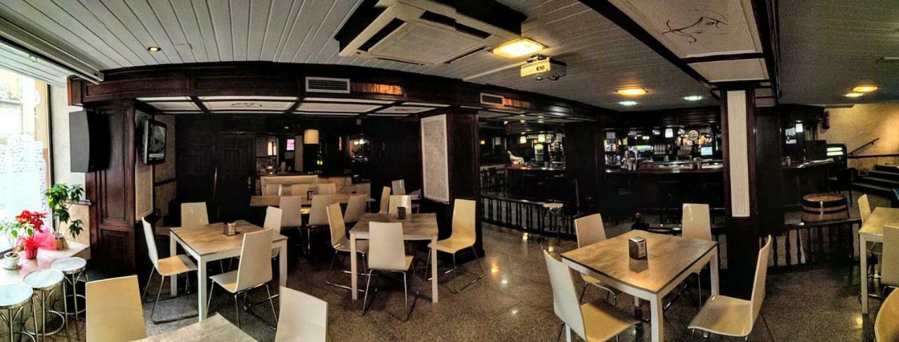 Hostal El Arco อัลมาซัน ภายนอก รูปภาพ